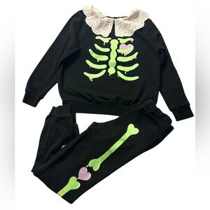 H& M Black Skeleton Sweat pants Set with Green and Pink Accents Girl 7-8